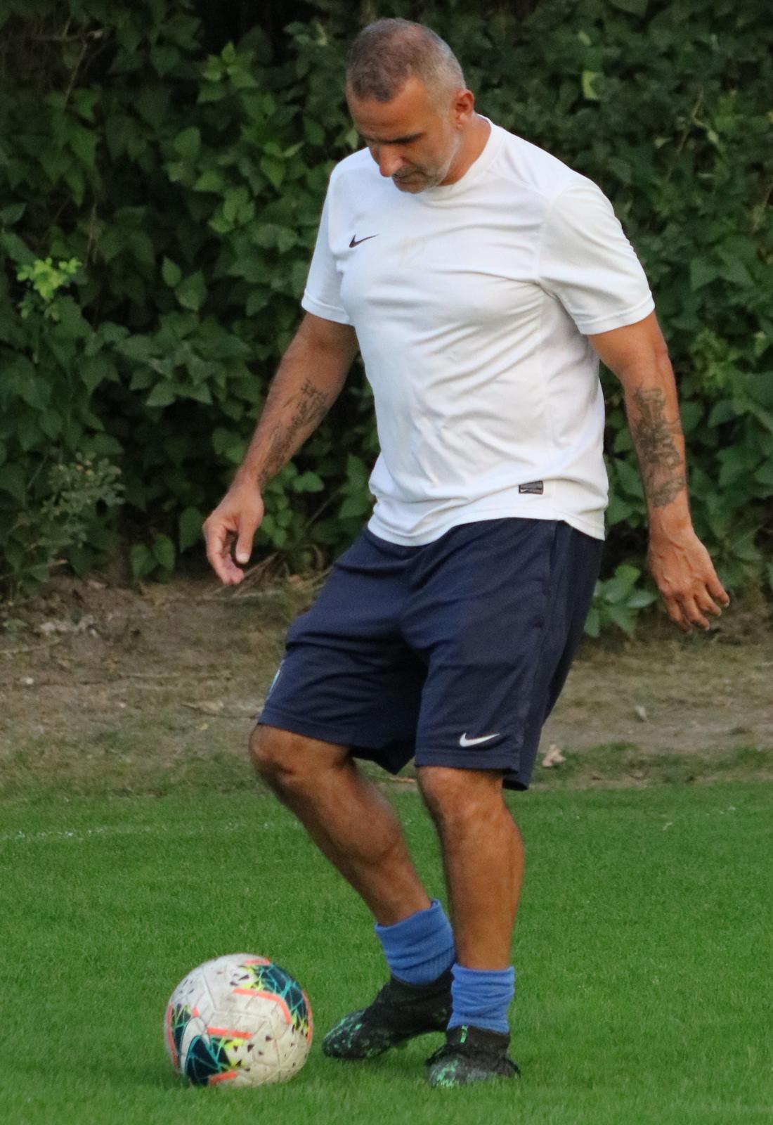 Képgaléria Egyéni képzés edzőnk, Kenesei Krisztián munkában Az MTK