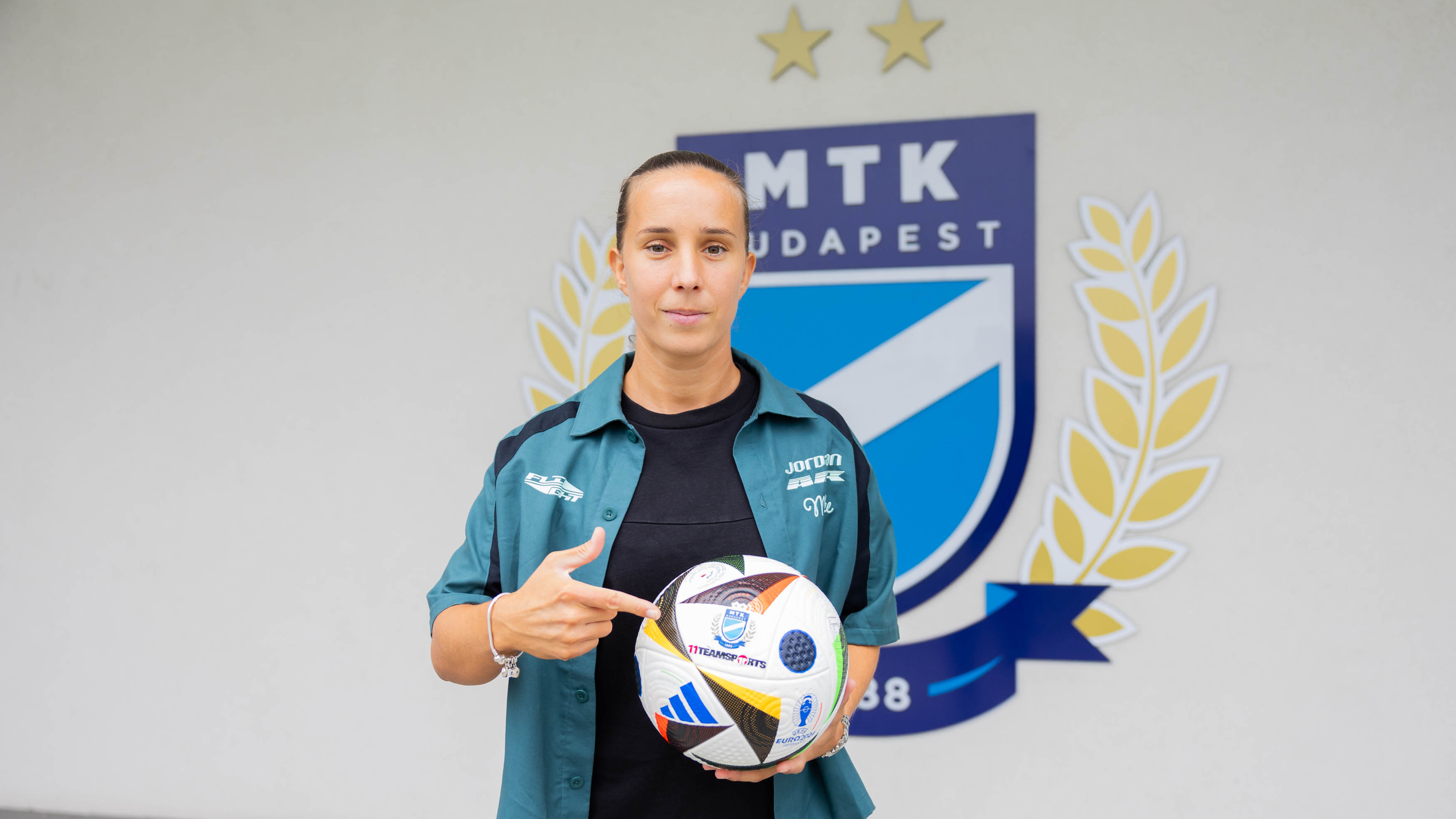 A történet folytatódik - Vágó Fanny klubunk játékosa marad