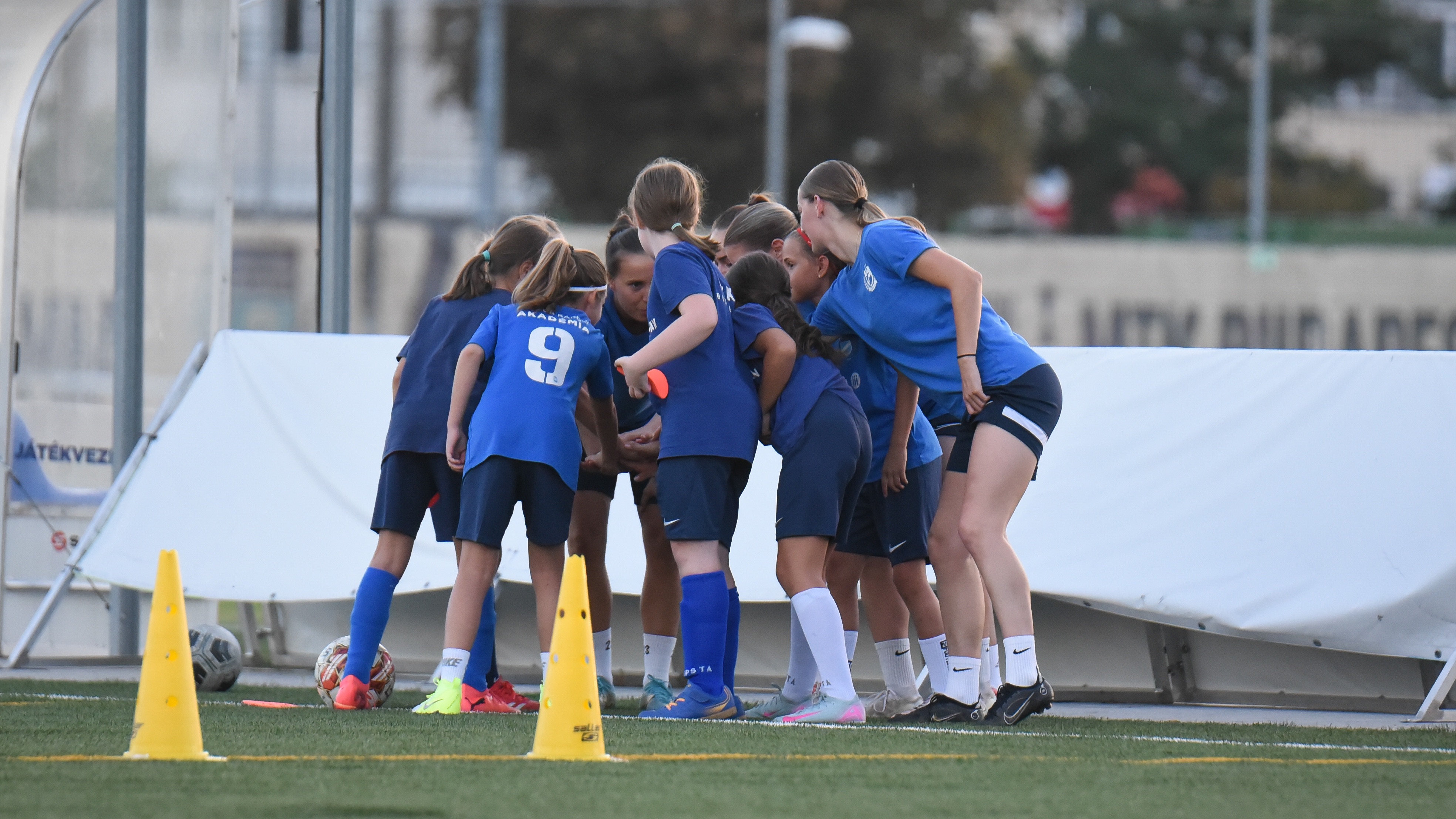 Közös edzést tartott felnőtt és U12-es csapatunk (Képgaléria)