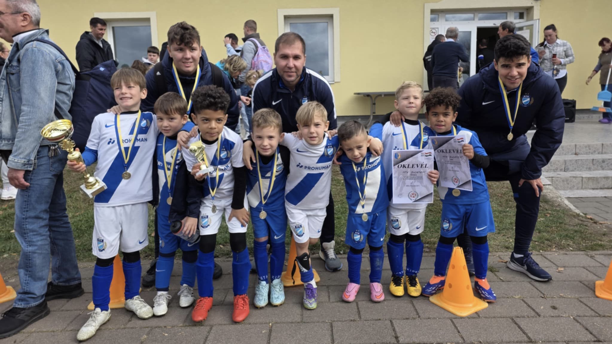 Futballal emlékezett az ’56-os hősökre U7-es csapatunk