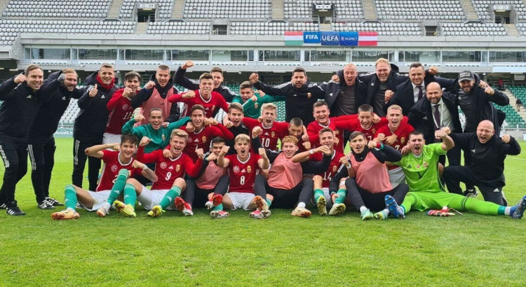Kovács Mátyással és Bibennel a pályán lett csoportgyőztes az U19-es válogatott