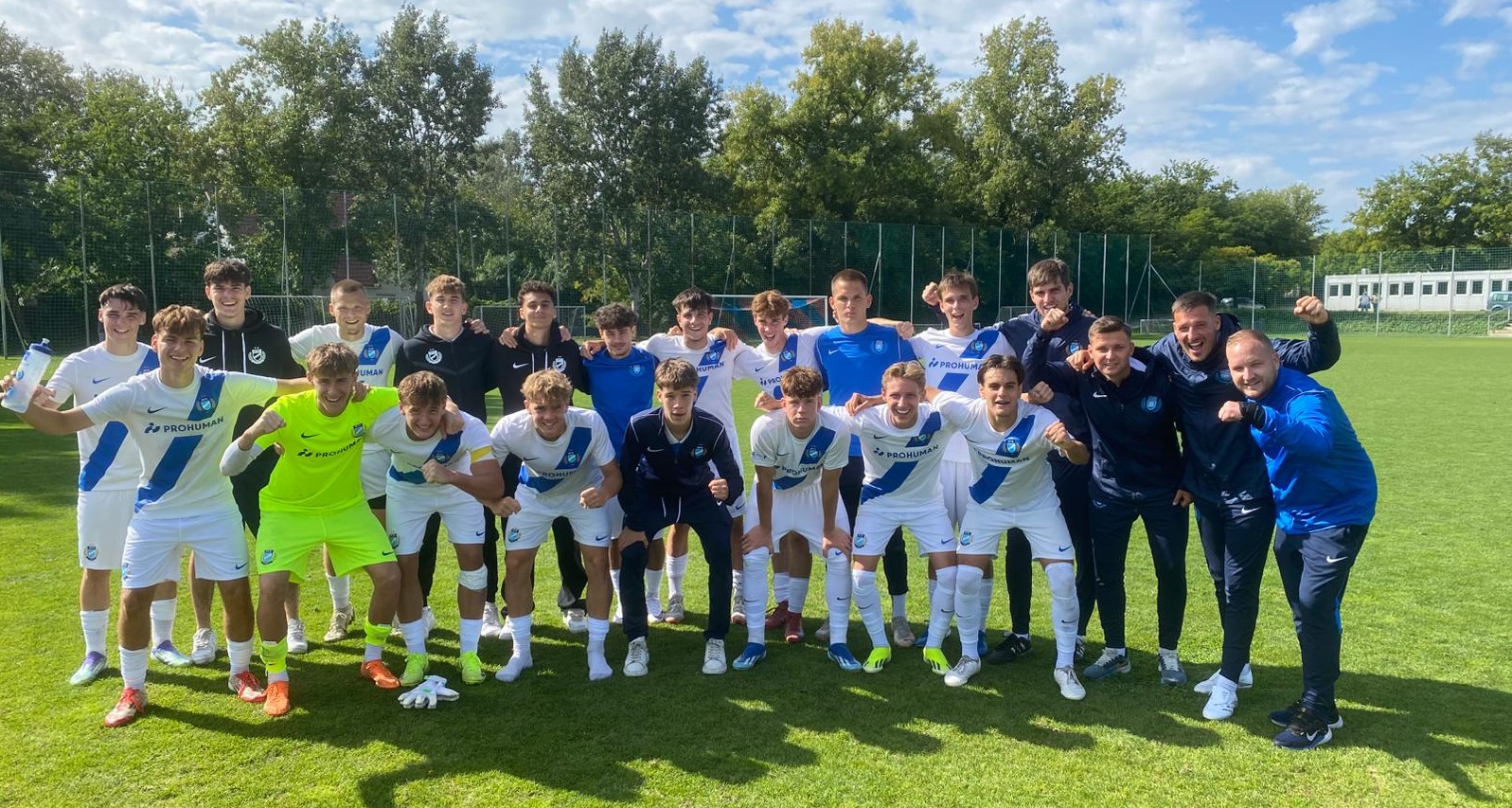 Újabb gólgazdag meccset nyert az U19