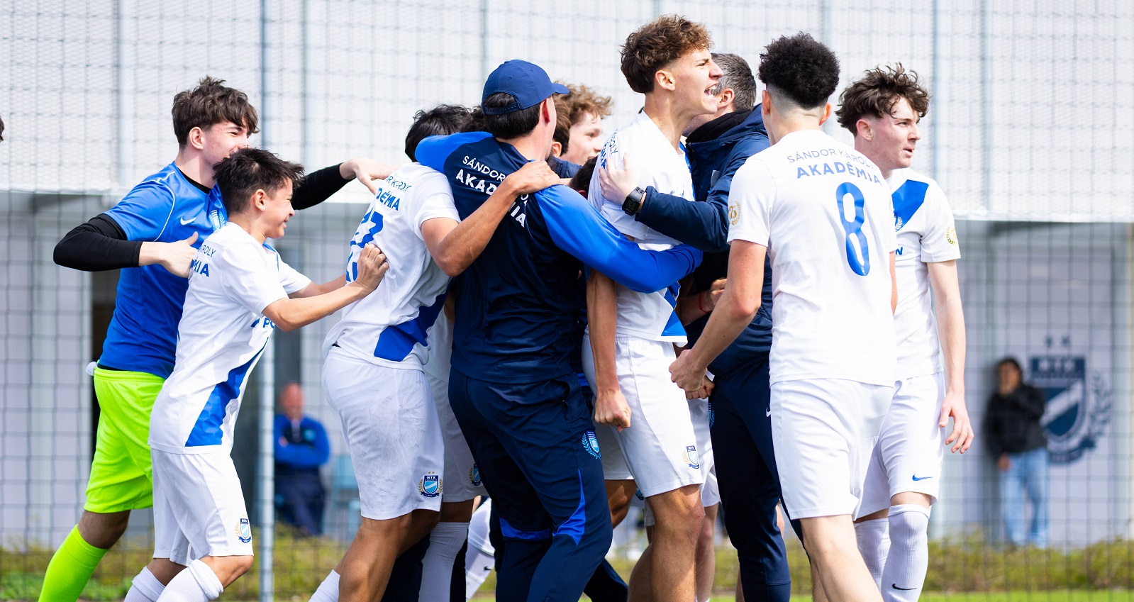 Képgaléria: az U16-os bajnokcsapat szezonja