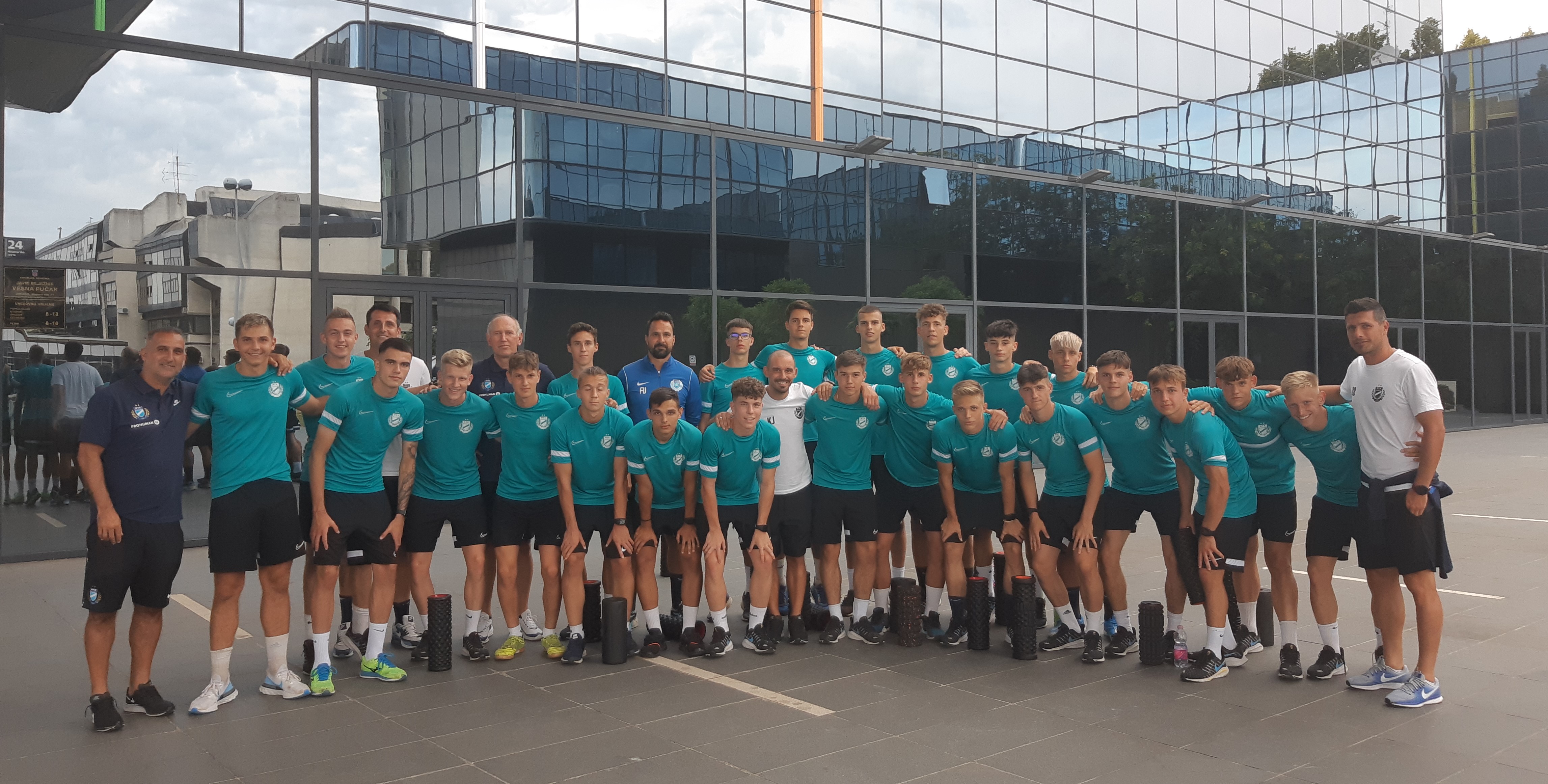 Megérkezett a zágrábi tornára U19-es csapatunk