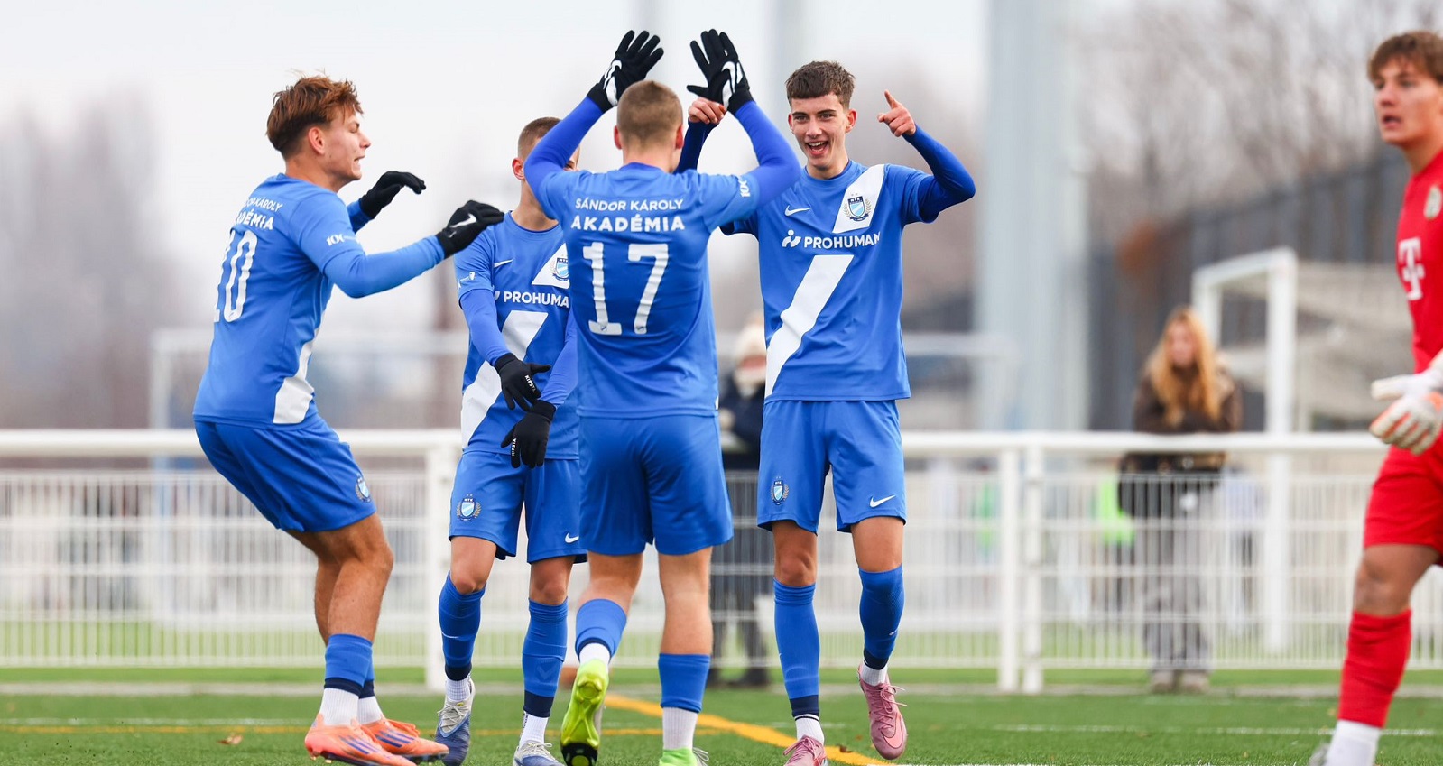 Vasiljevic mesterhármasával nyert az U19