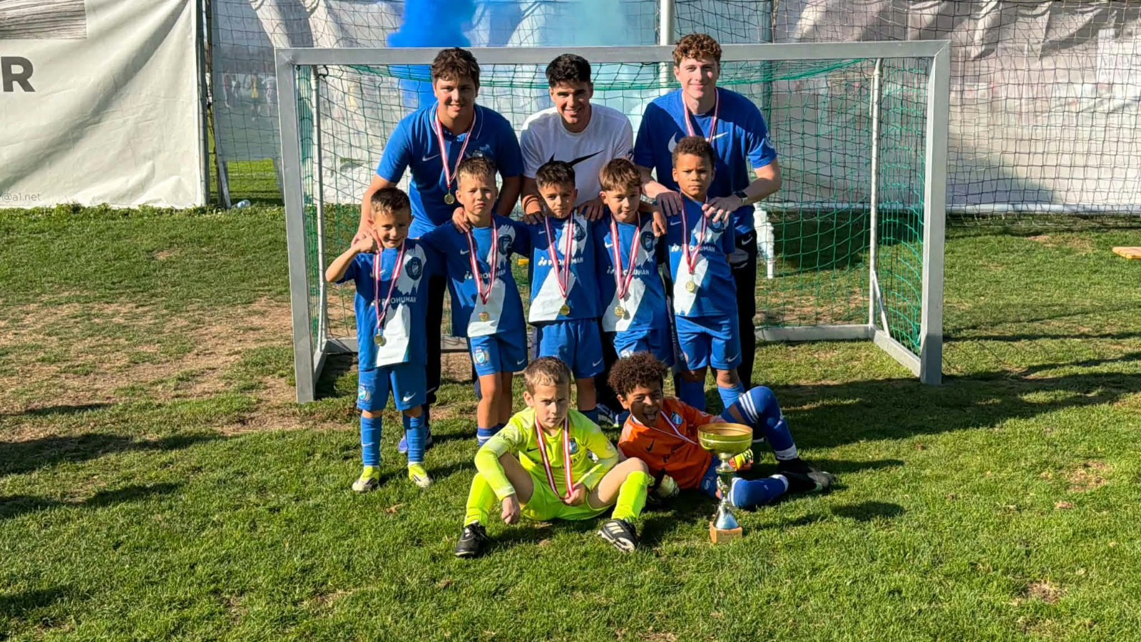 U7: Aranyérem az idei szezon első nemzetközi tornáján
