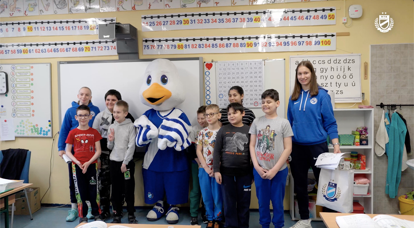 Húsvéti iskolalátogatáson járt felnőtt csapatunk két játékosa (Videó)