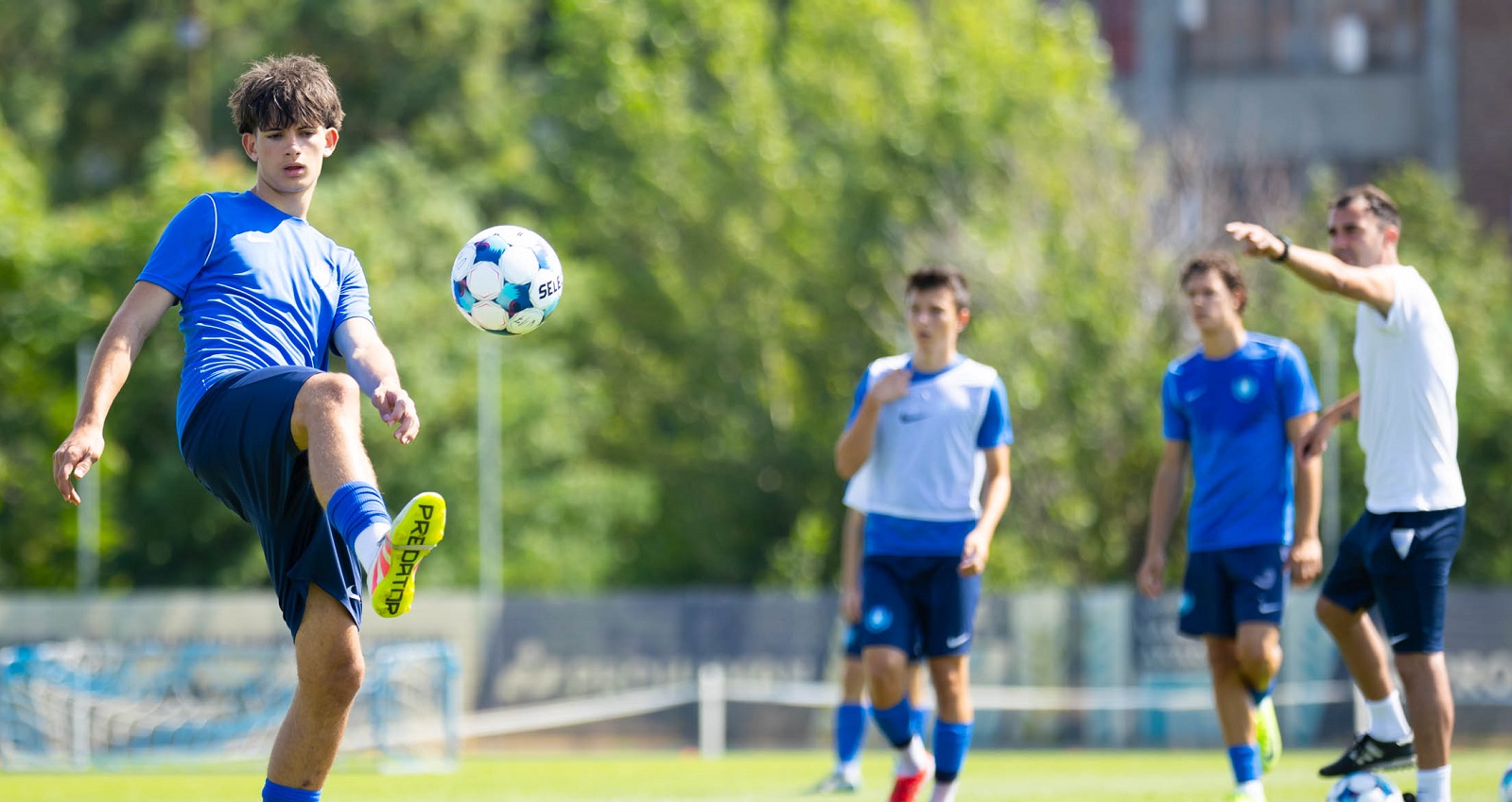Képgaléria: munkában az U17