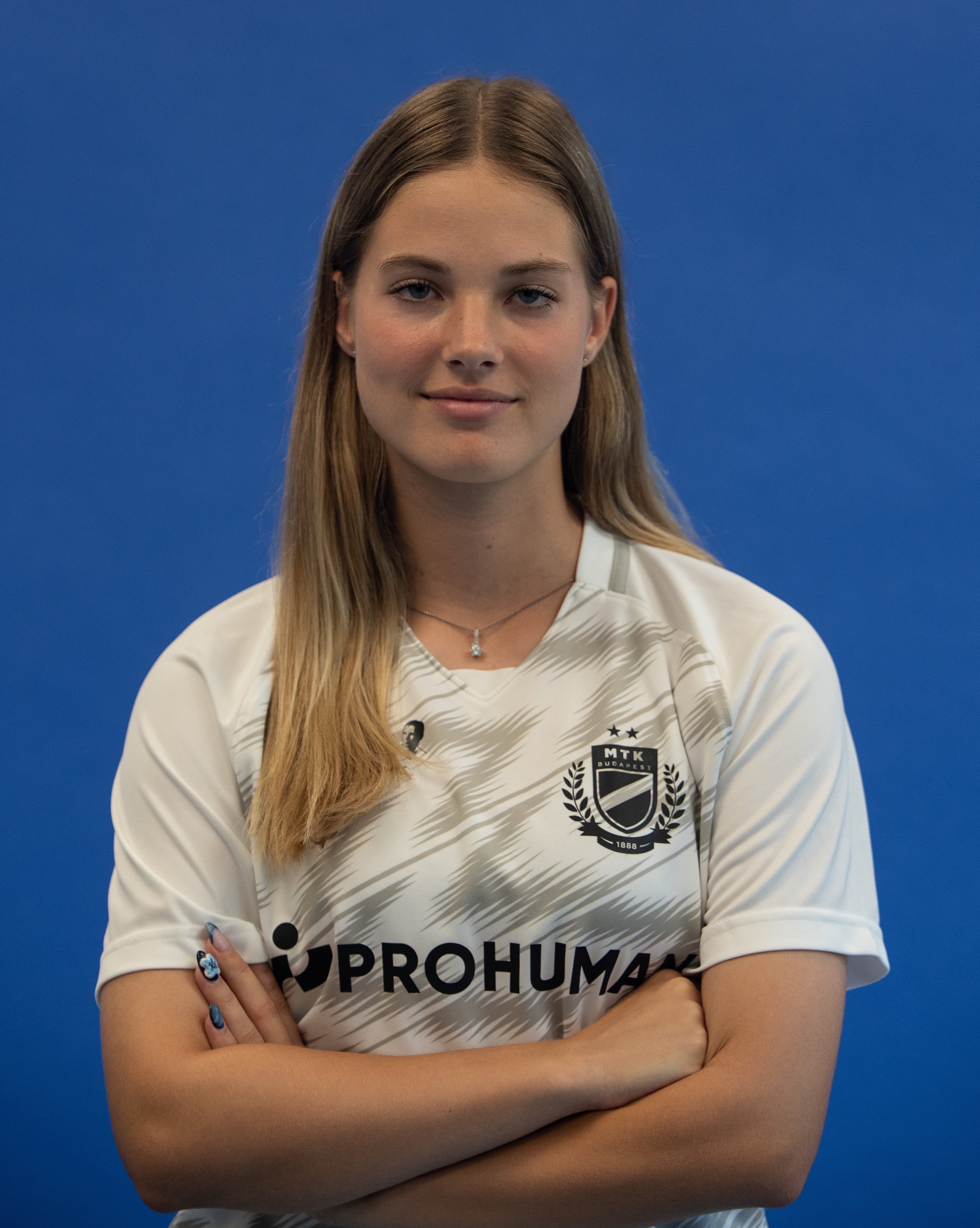 Hubják Nóra