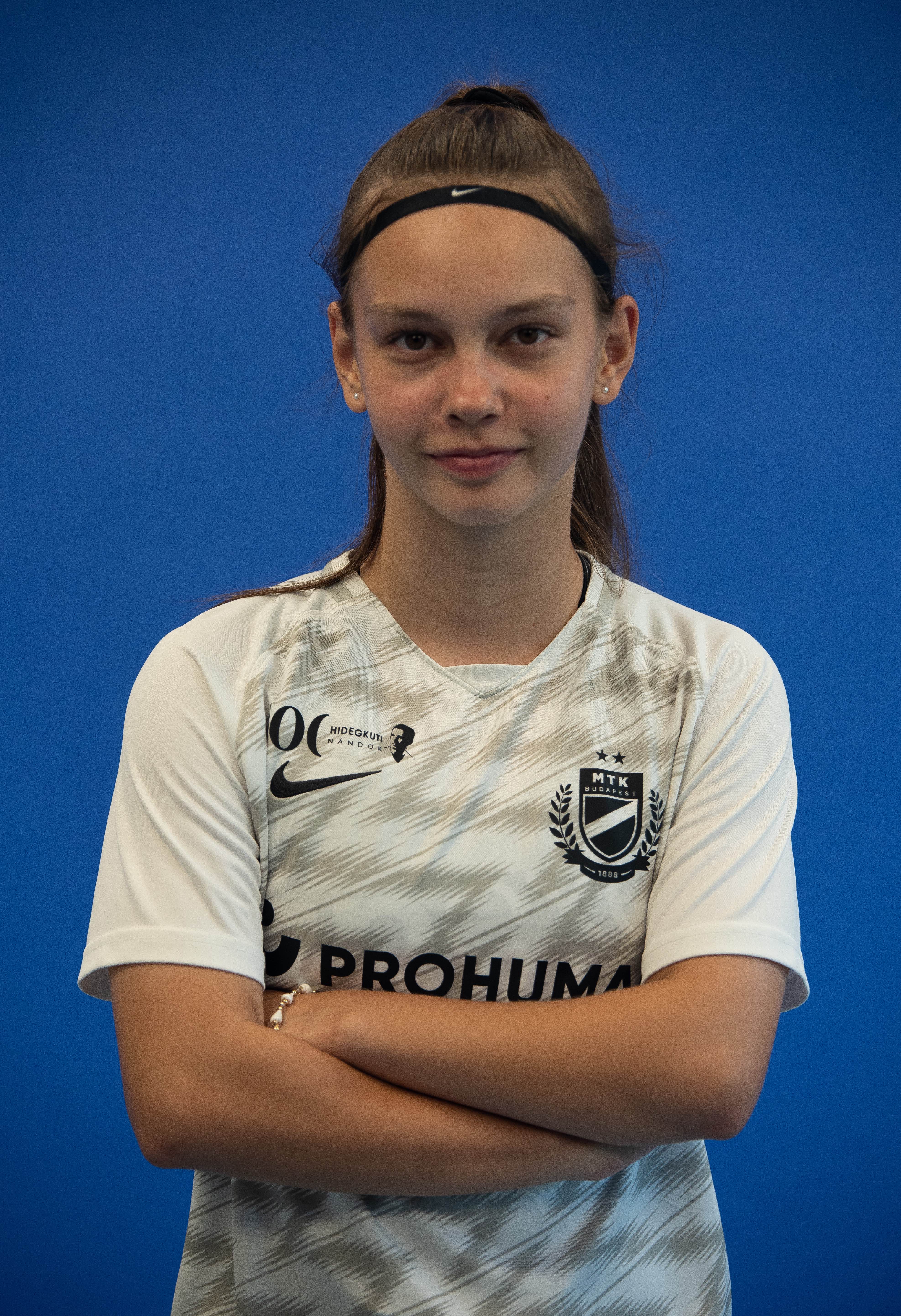 Töreki Zsófia